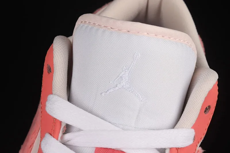 All categories Air Jordan Jordan series basketball shoes Air Jordan 1 Low G version pure original Air Jordan 1 Low AJ1 Joe 1 Second Dimension Valentine's Day low-top retro culture basketball shoes DM5443-666